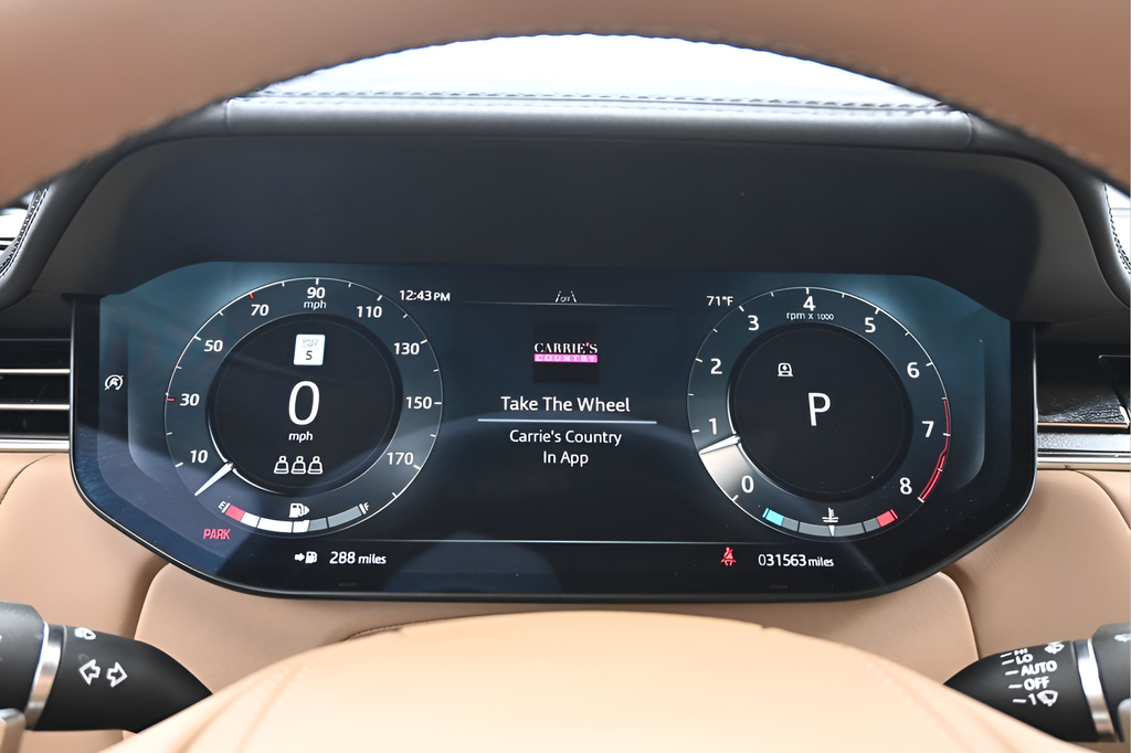 Certified Used 2025 White Land Rover SE image 15