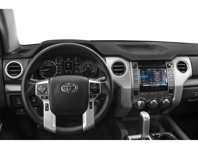 Used 2018 Midnight Black Metallic Toyota SR5 image 4