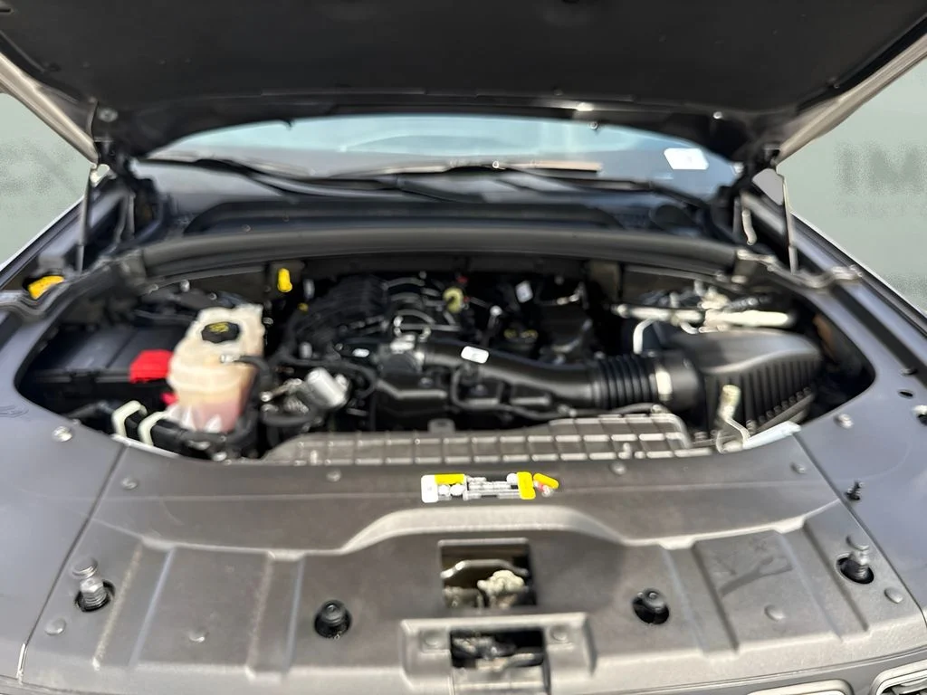 Used 2024 Gray Jeep Laredo X image 29
