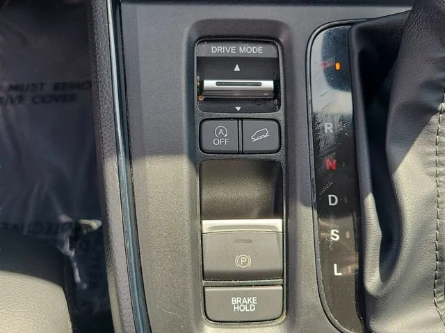 Used 2024 Gray Honda EX-L image 32