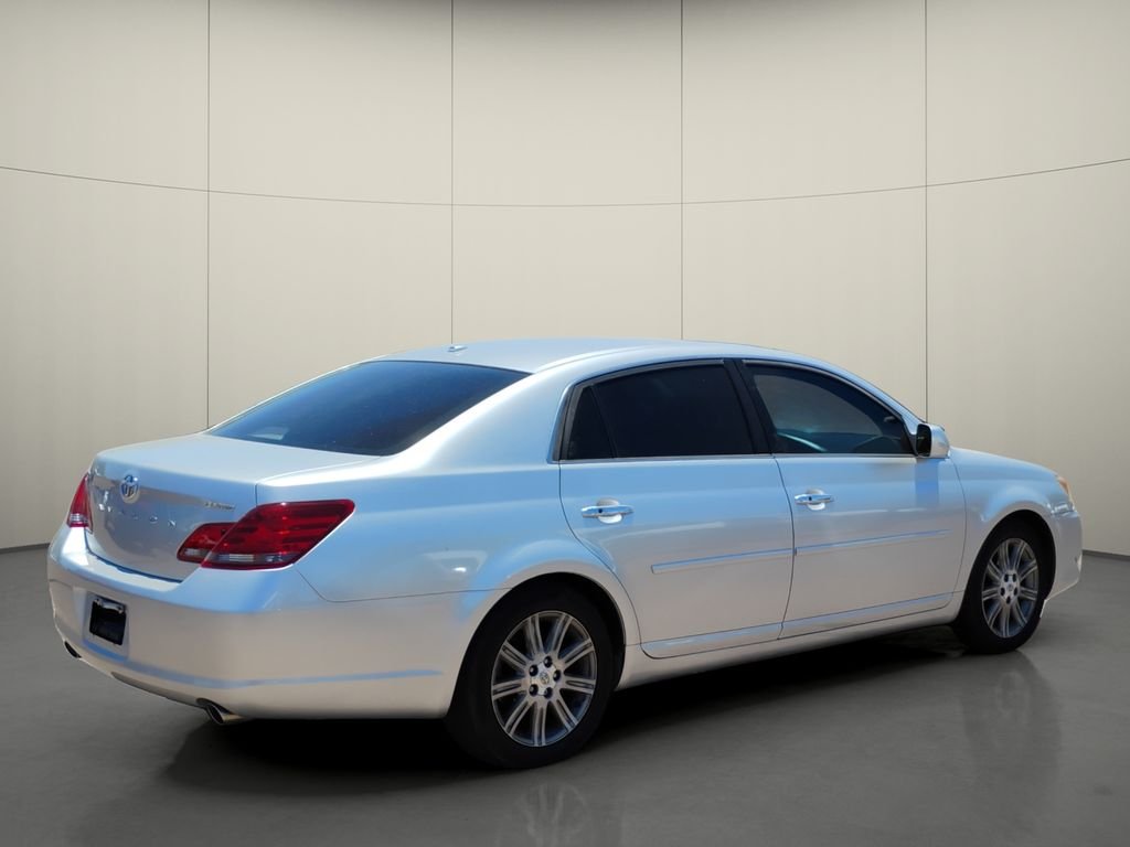 Used 2010 Silver Toyota LTD image 7