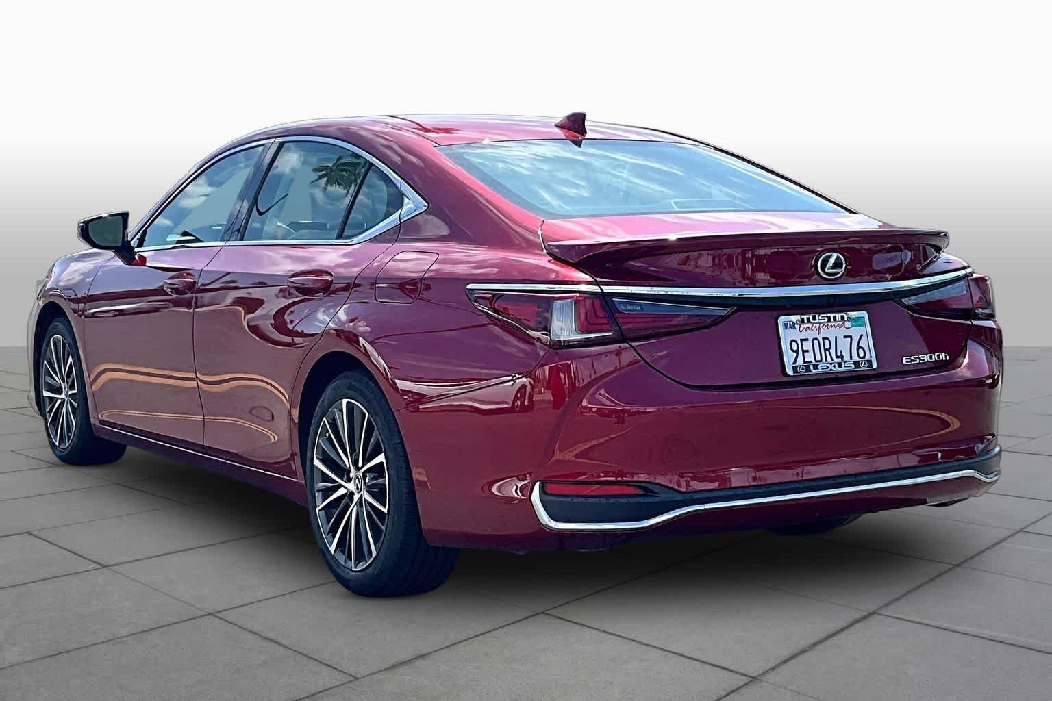 Certified Used 2023 Matador Red Mica Lexus  image 12