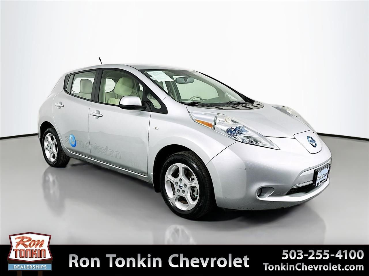2011 Nissan LEAF SL