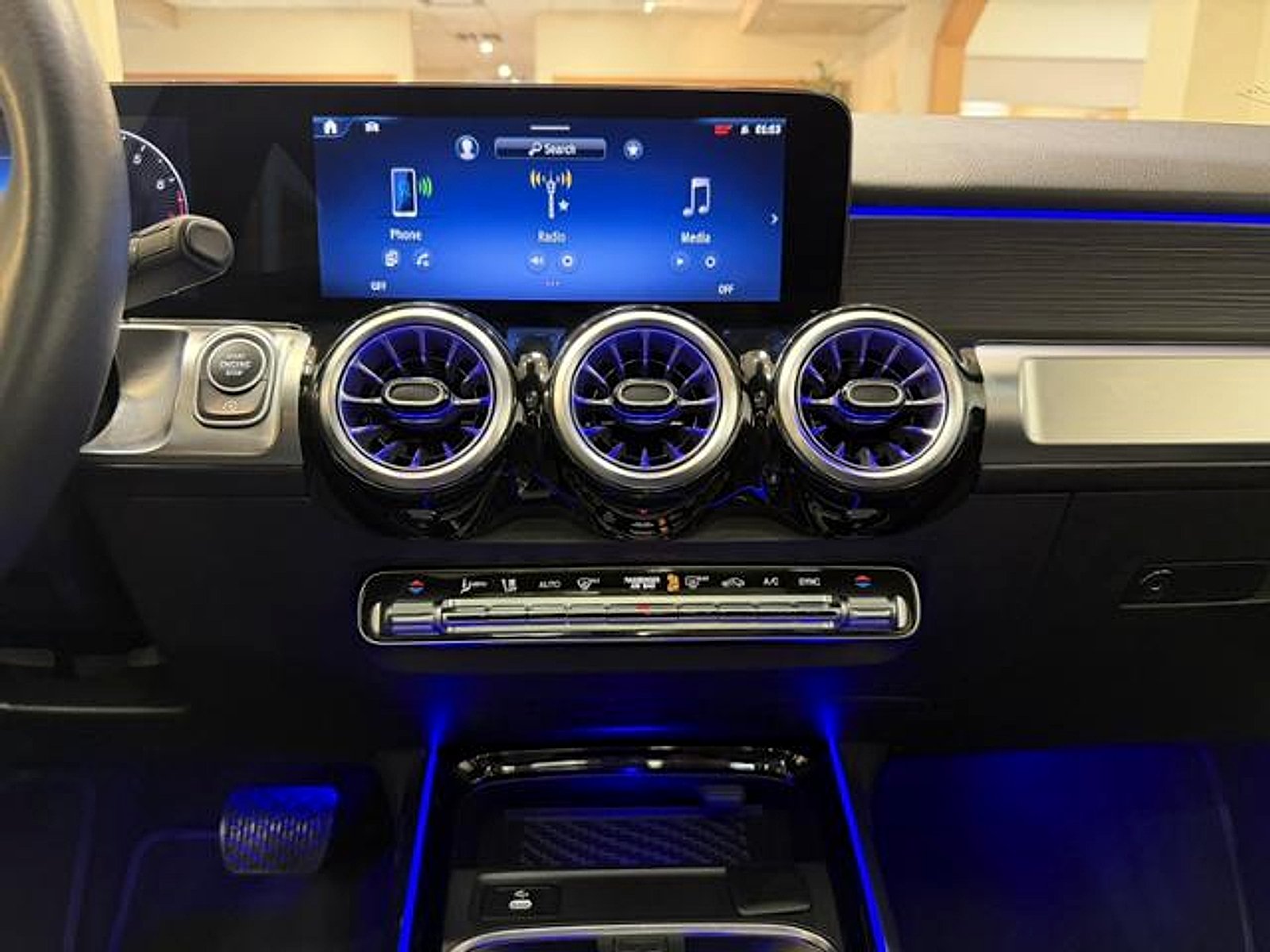 Used 2025 Polar White Mercedes-Benz  image 16