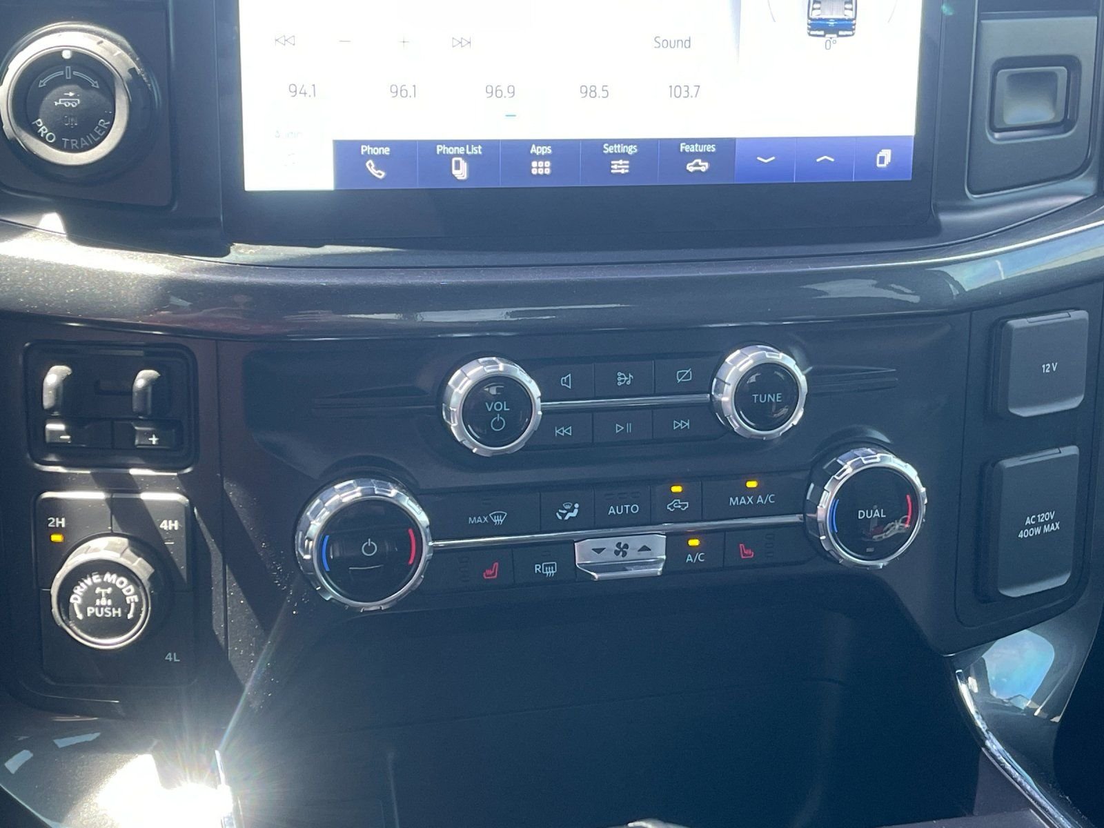 Used 2022 Silver Ford XLT image 21