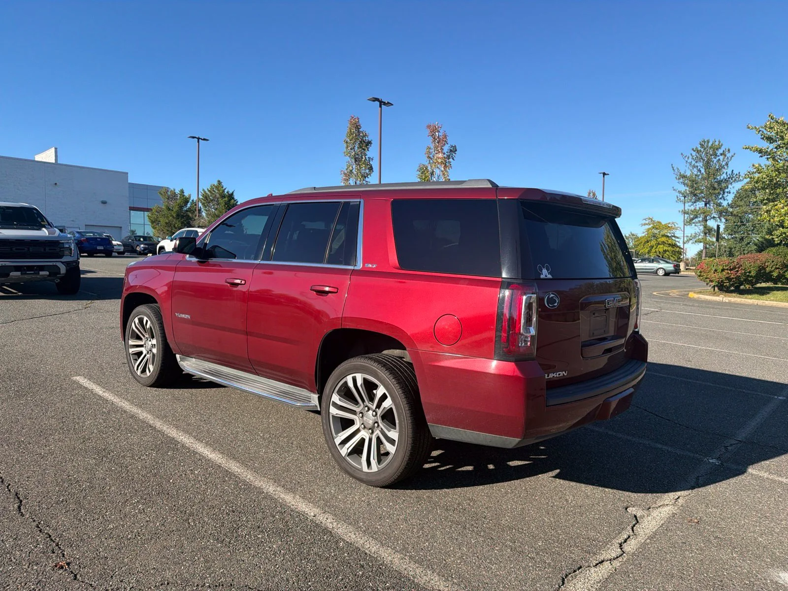 Used 2017 Red GMC SLT image 8