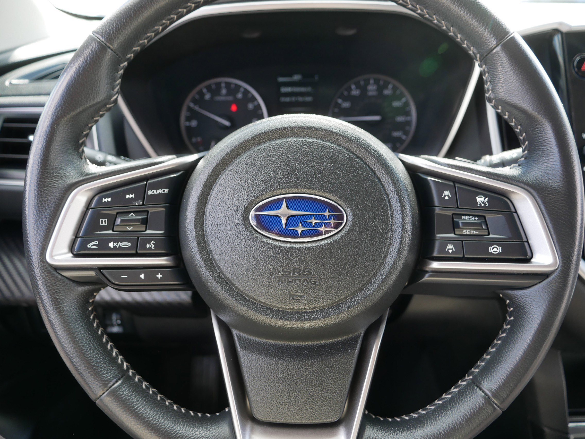 Used 2025 Crystal White Pearl Subaru Premium image 25