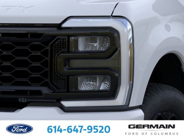 New 2026 Oxford White Ford XLT image 22
