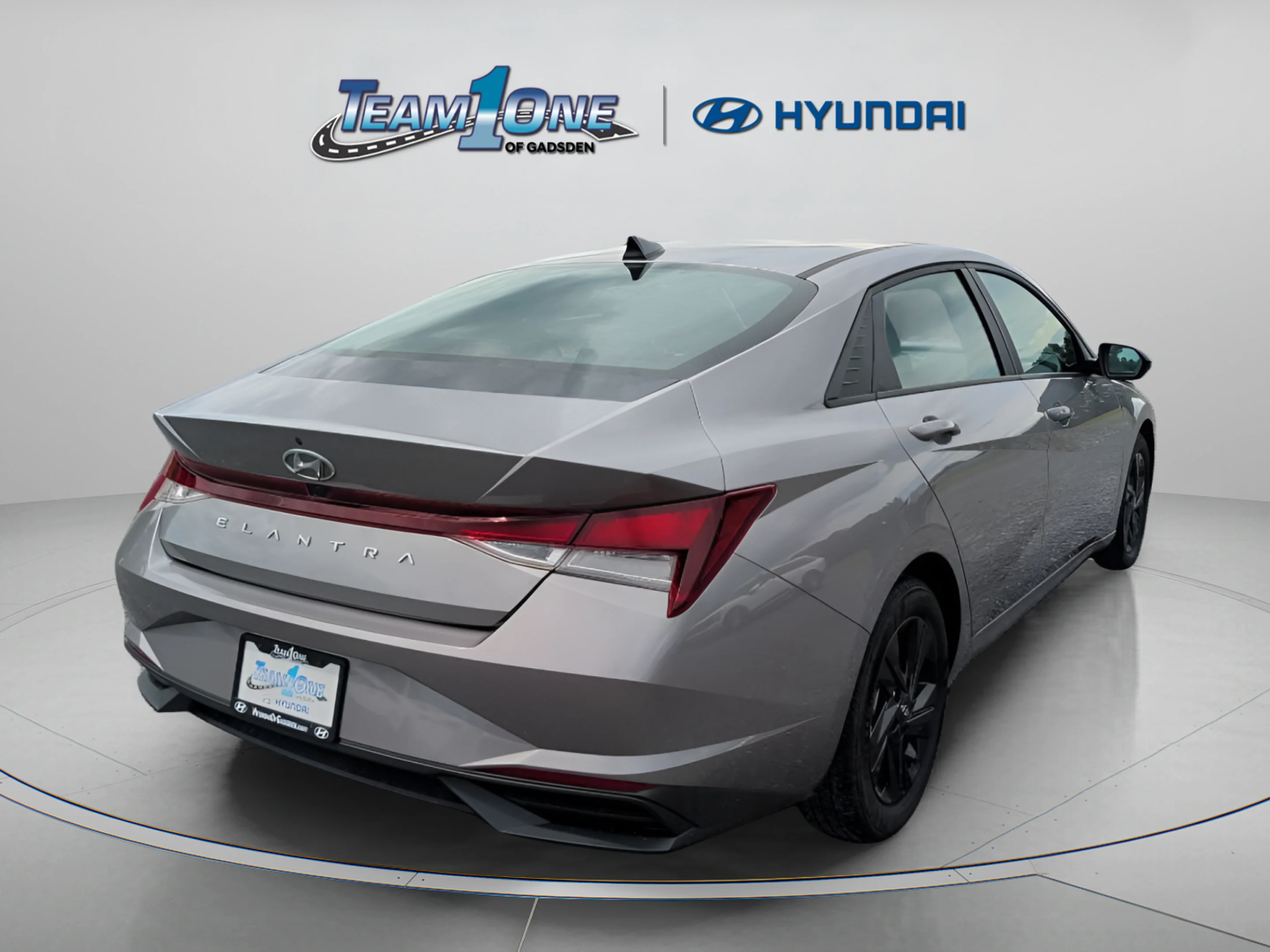 Used 2023 Fluid Metal Hyundai SEL image 8
