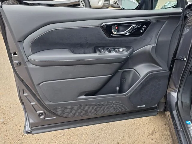 New 2026 MAGNETITE GRAY METALLIC Subaru Touring image 17