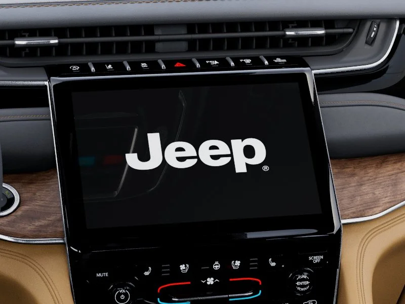 New 2025 Bright White Clear-Coat Exterior Paint Jeep Summit Reserve image 48