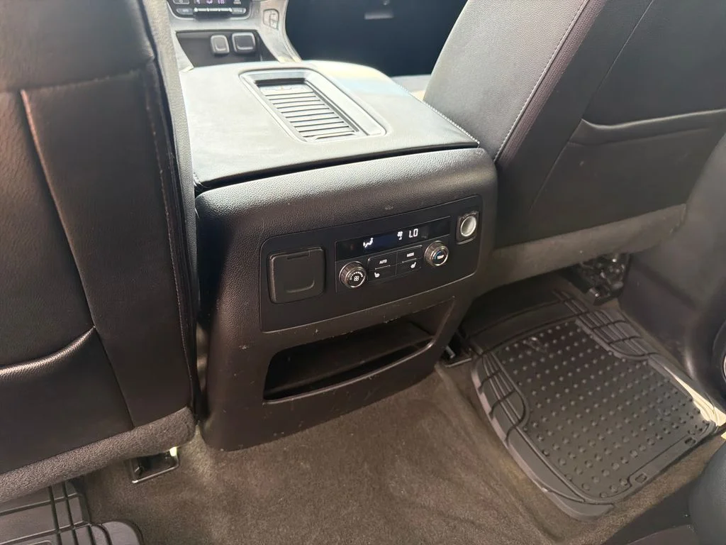 Used 2017 Black GMC SLT image 33