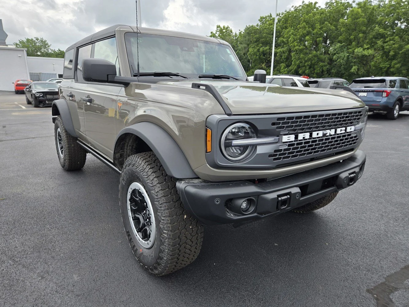 New 2026 Marsh Gray Ford Badlands image 1