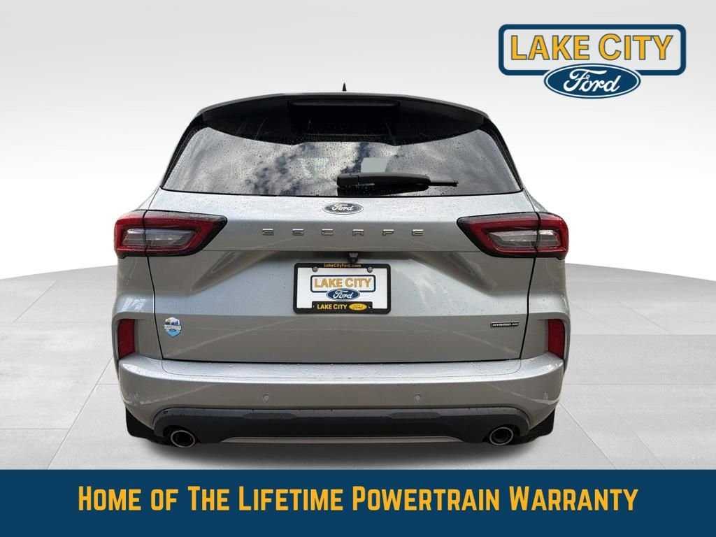 Used 2023 Iconic Silver Metallic Ford ST-Line Elite image 4