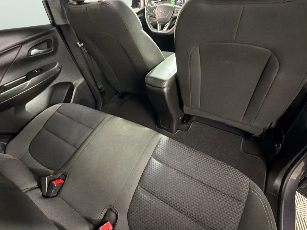 Used 2023 GRAY GHOST METALLIC Chevrolet 1LT image 30