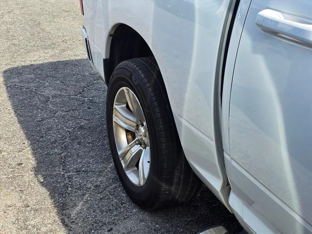 Used 2017 White Ram Sport image 19