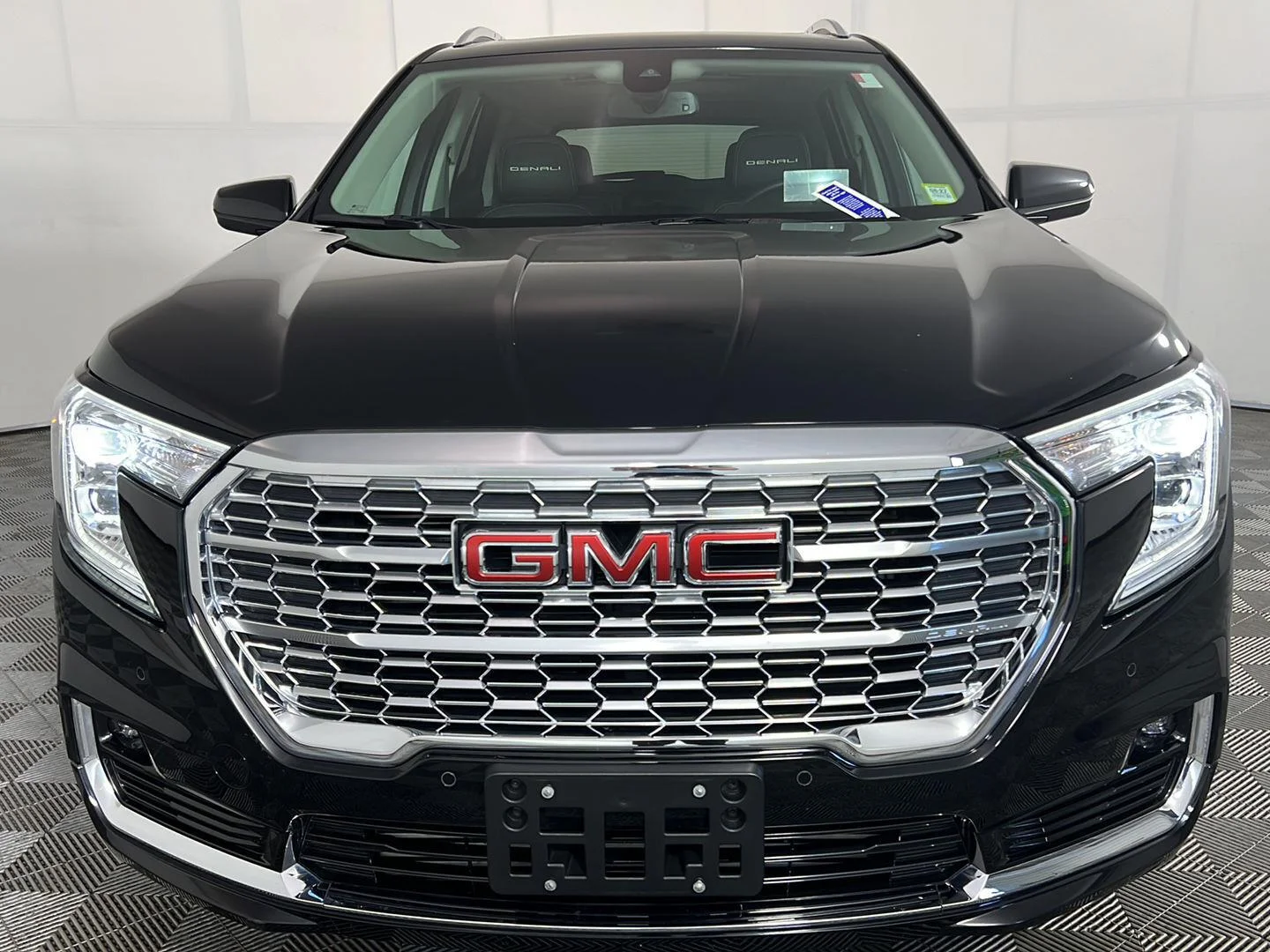 Used 2023 Ebony Twilight Metallic GMC Denali image 14