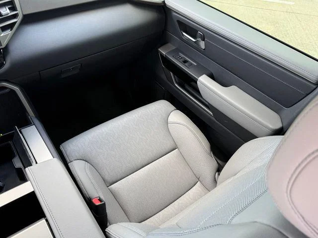 Certified Used 2025 BLUEPRINT Toyota Limited image 26