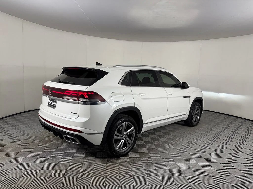 Used 2024 White Volkswagen 2.0T SEL R-Line image 6
