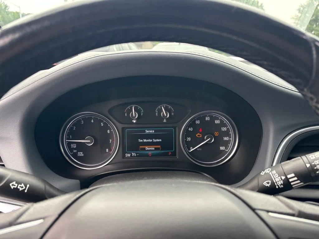 Used 2019 Silver Buick Essence image 23