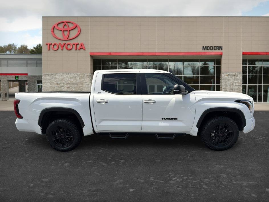 Used 2024 Ice Cap Toyota SR5 image 4