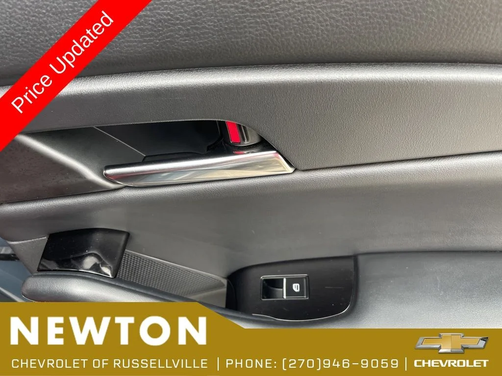 Used 2025 Gray Metallic Mazda 2.5 S Carbon Edition image 27
