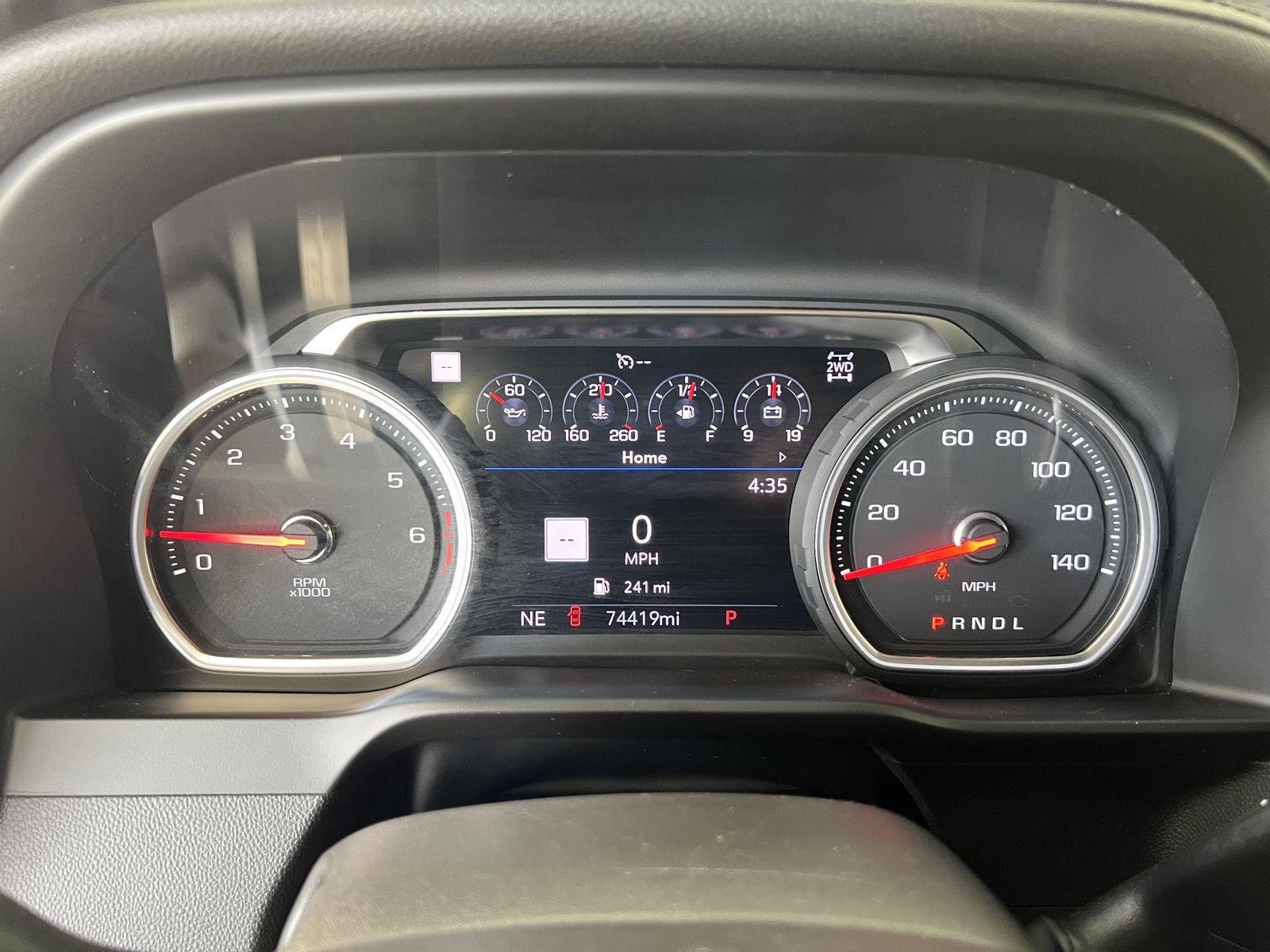 Used 2021 Pearl Chevrolet High Country image 12