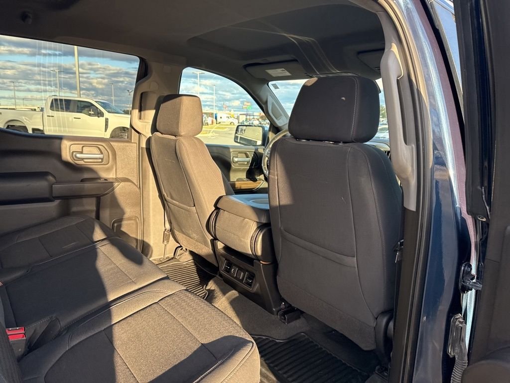 2021 Chevrolet Silverado 1500 LT - Photo 19