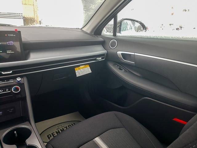 New 2026 Blue Hyundai SE image 19