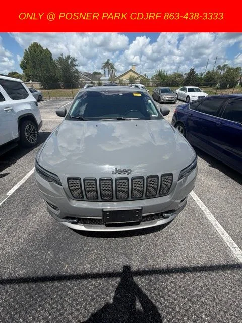 Used 2021 Gray Jeep Limited image 4