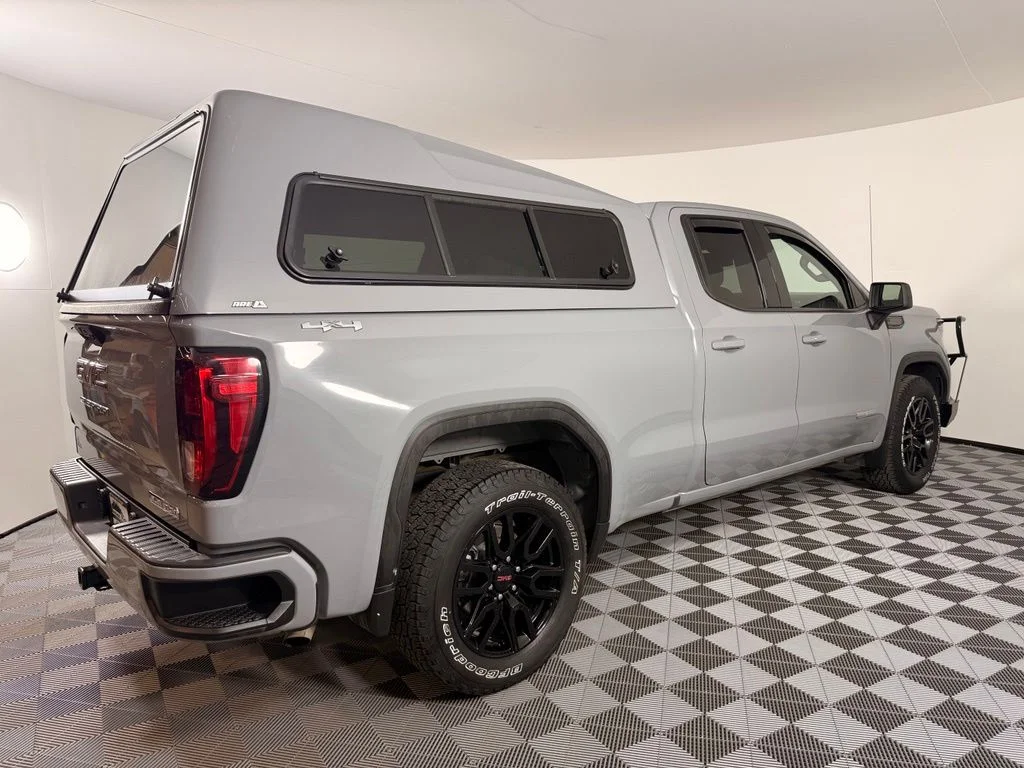 Used 2024 Gray GMC Elevation image 9