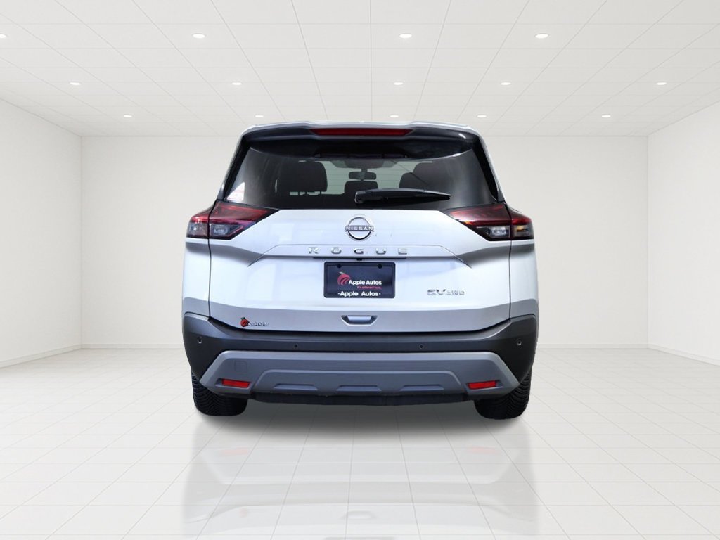 Used 2023 Silver Nissan SV image 5