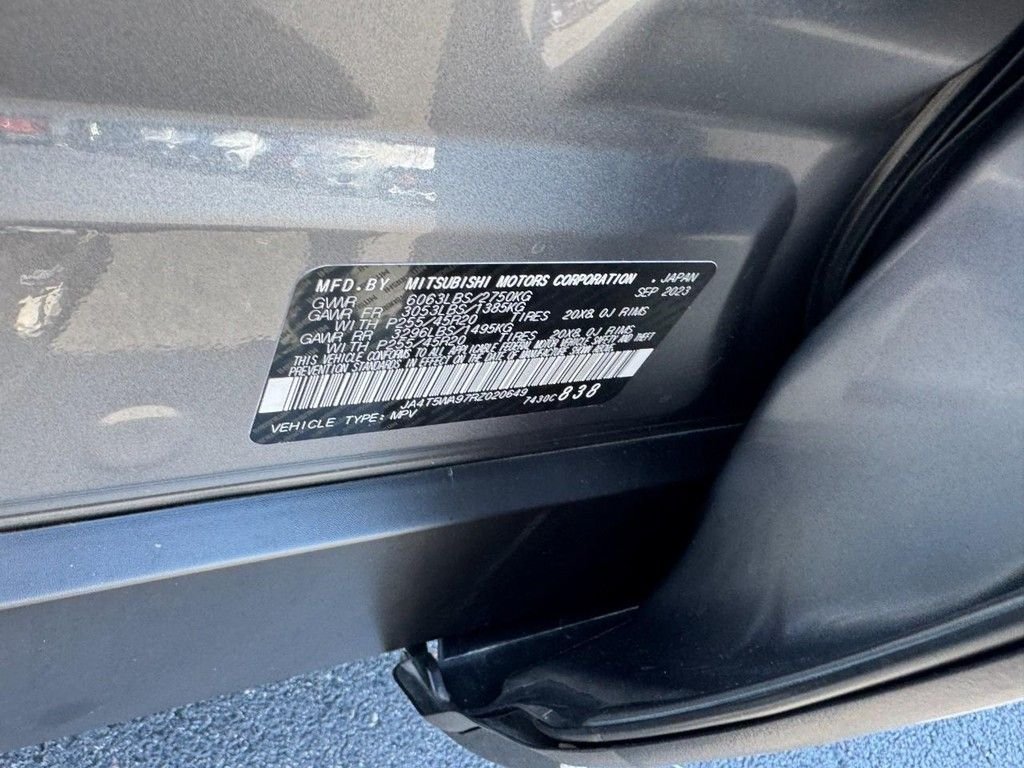 Used 2024  Mitsubishi  image 24
