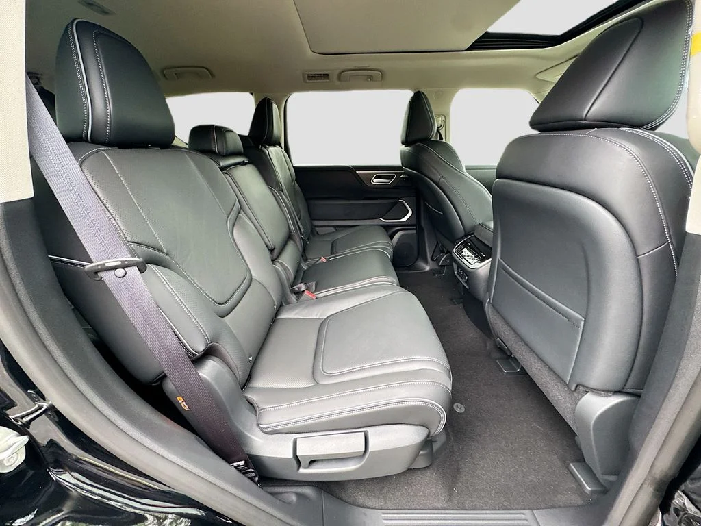 New 2026 BLACK OBSIDIAN INFINITI Luxe 2WD image 30