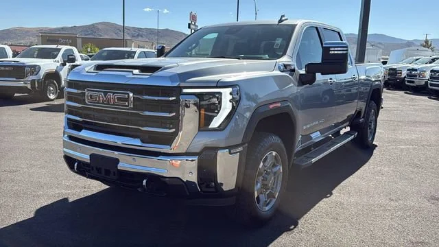 2026 GMC Sierra 2500HD SLT - Photo 7