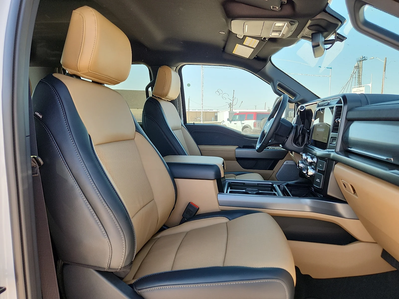 New 2026 Oxford White Ford Lariat image 20
