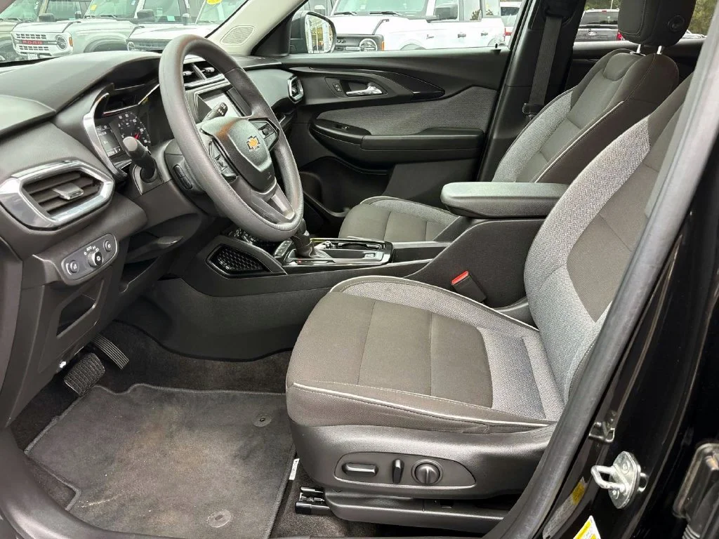 Used 2022 Black Metallic Chevrolet LT image 11