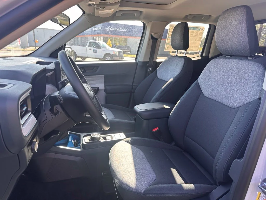 New 2026 Space White Metallic Ford XLT image 3