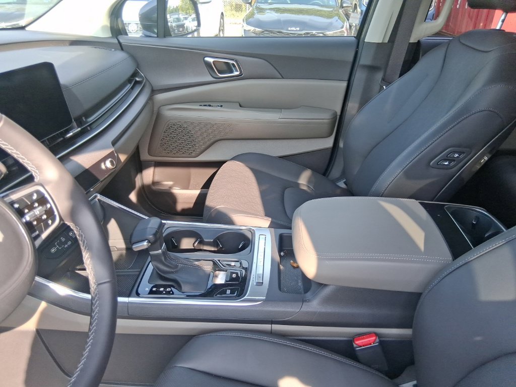 Certified Used 2026 Gray Kia EX image 14