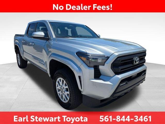 Certified Used 2025 CELESTIAL SILVER Toyota  image 3