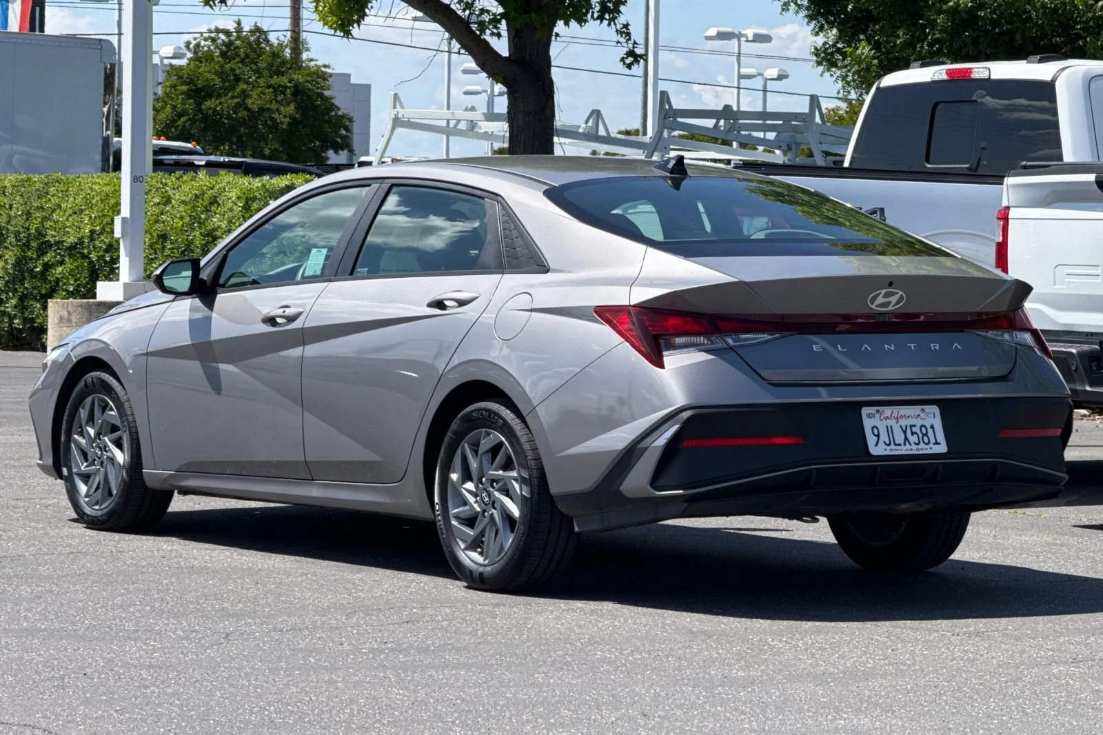 Used 2024 Fluid Metal Hyundai SEL image 6