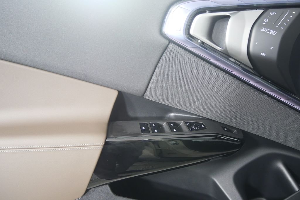 Used 2026 Dune Grey Metallic BMW 30 xDrive image 9