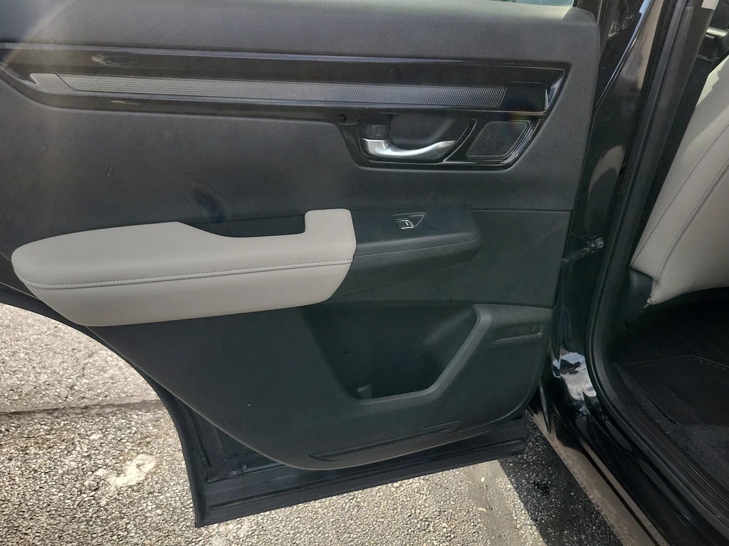 Certified Used 2025 BLACK Honda EX-L image 14