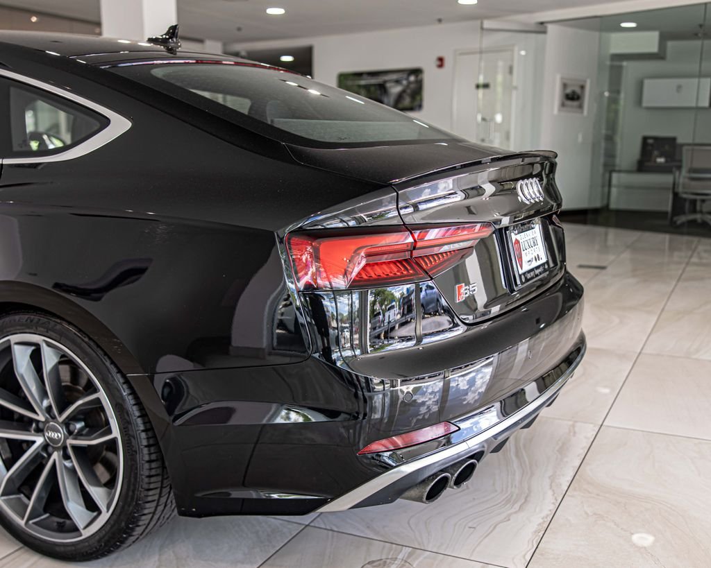 Used 2018 Black Audi 3.0T Prestige image 14