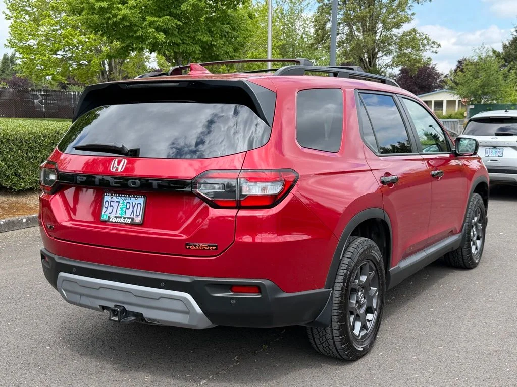 Used 2025 Radiant Red Honda TrailSport image 8
