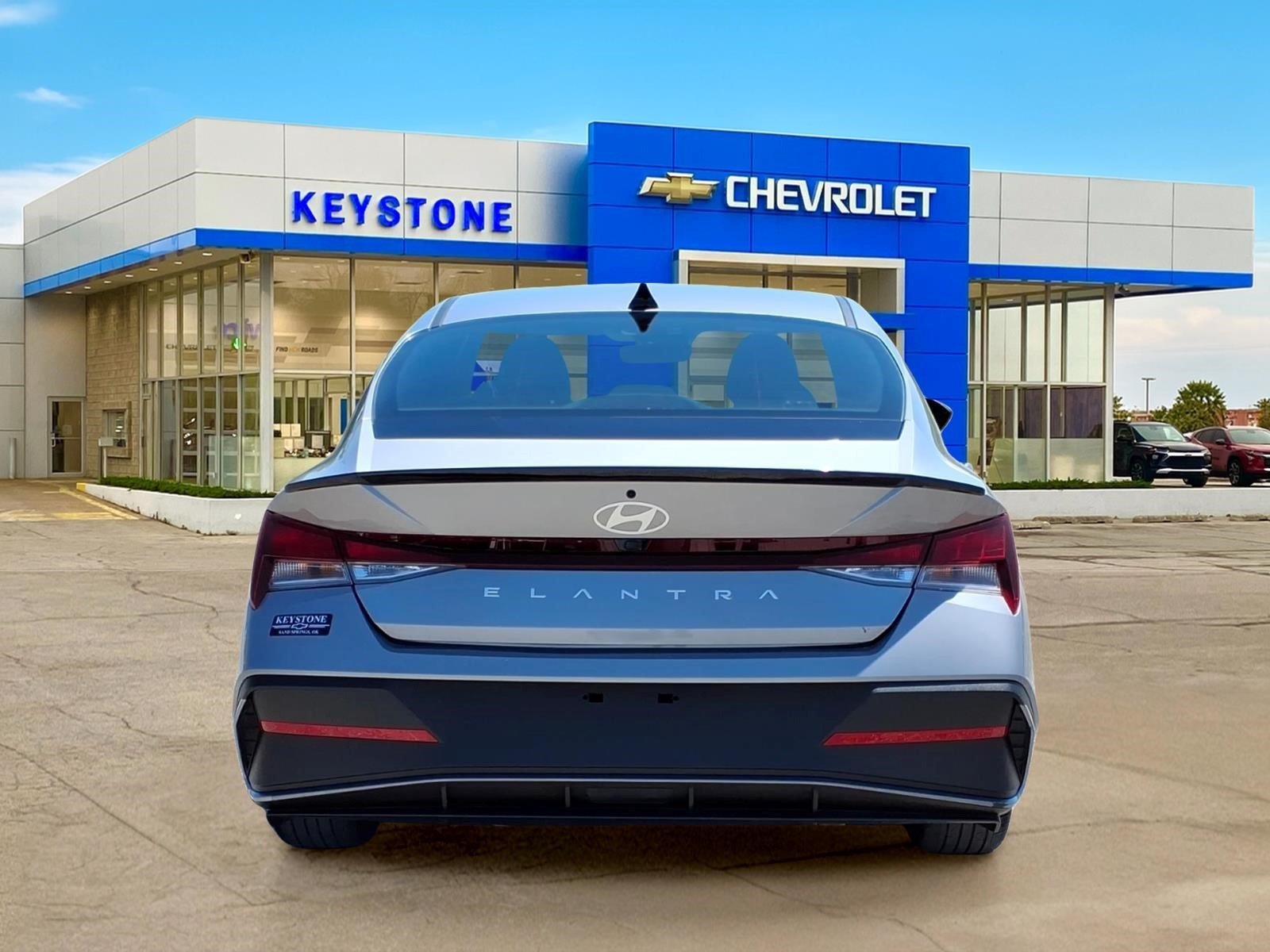 Used 2025 Gray Hyundai SEL Sport image 6