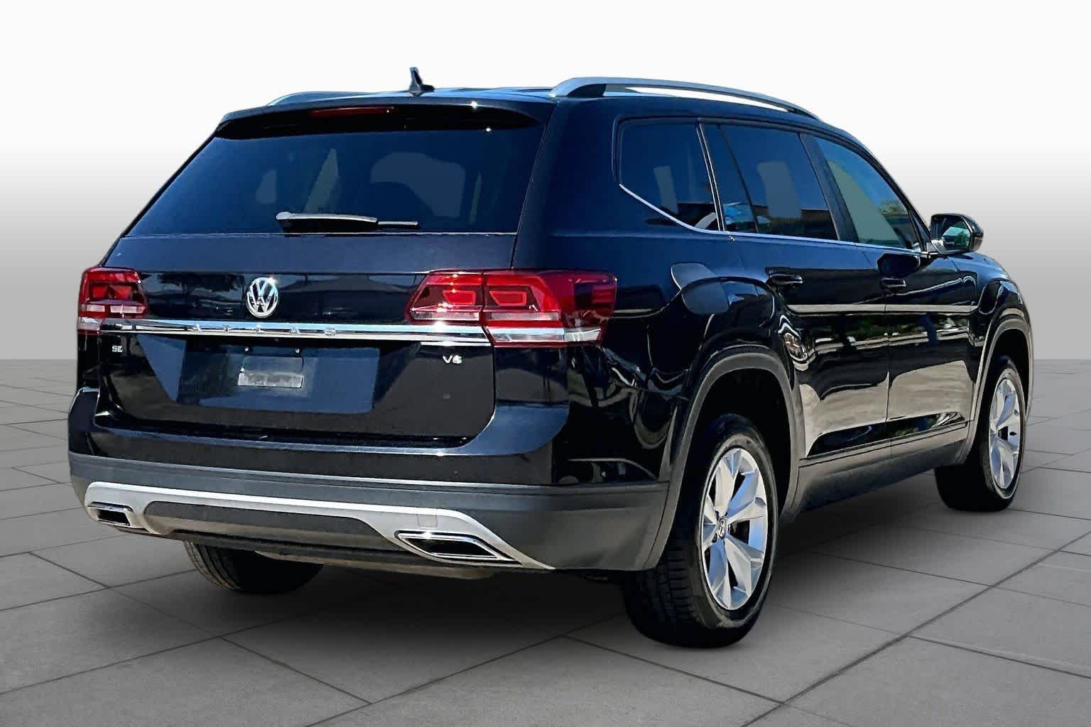 Used 2019 DEEP BLACK PEARL EFFECT Volkswagen 3.6L V6 SE w/Technology image 13