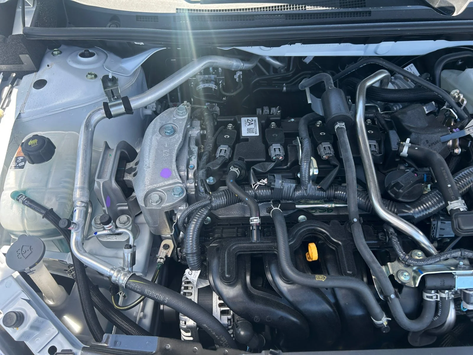 New 2026 Aspen White Tricoat/Super Black Nissan SR image 7