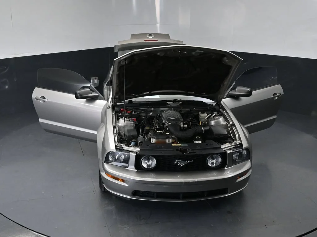 Used 2008 Gray Ford GT Deluxe image 38