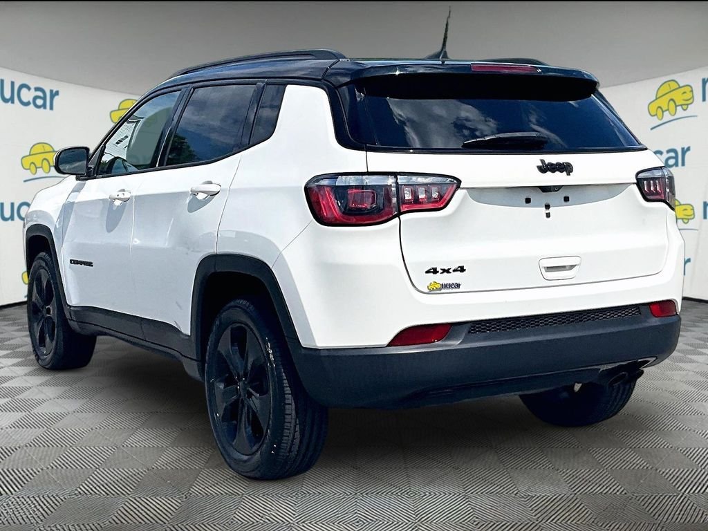 Used 2019 White Jeep Latitude image 4